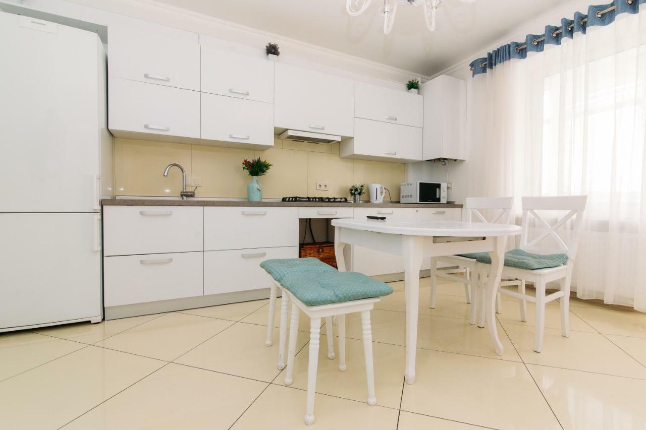 Luxury Studio Apart-Hotel In Centre 2 Room Sumy Exterior foto